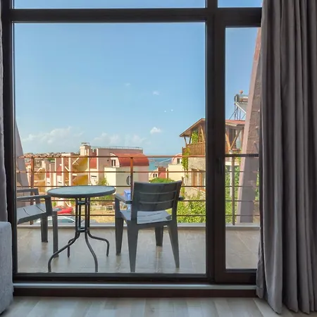 Odyssey Hotel 3*